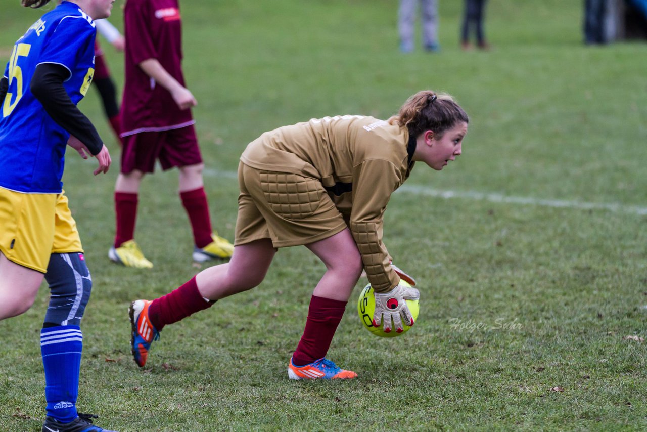 Bild 145 - B-Juniorinnen TSV Gnutz o.W. - SV Henstedt Ulzburg II : Ergebnis: ca. 5:0